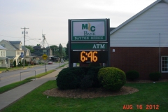 McBank-Pylon-EMC Outdoor Electronic Signs