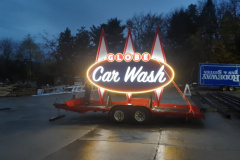 Globe Car Wash Pylon Sign in Coraopolis, PA