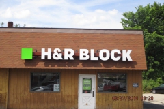 HR Block Sign Installation